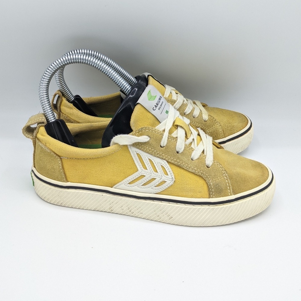 Cariuma canvas low yellow sneakers women’s size 5